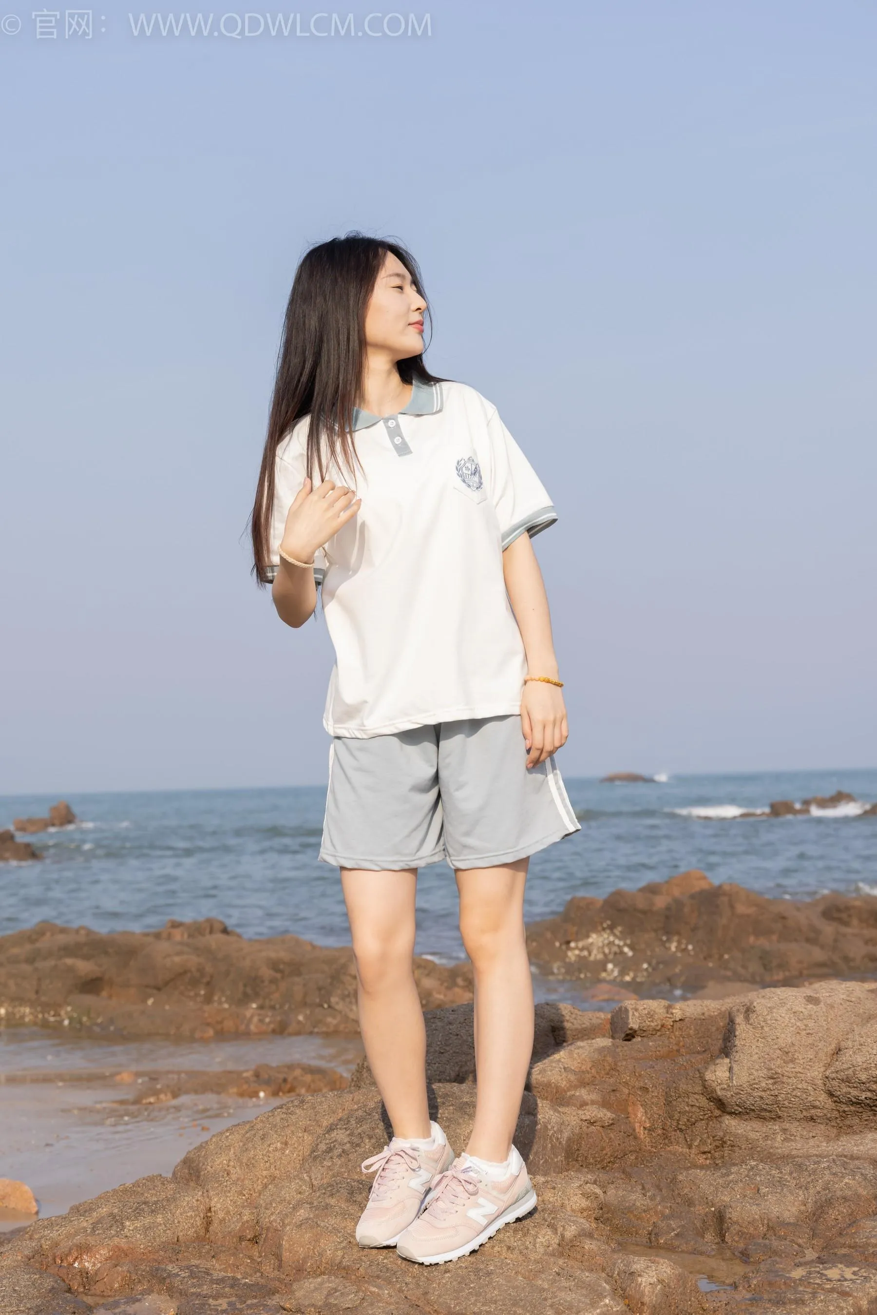 物恋传媒 NO.1567 美兔-海边的风 [151P]插图5